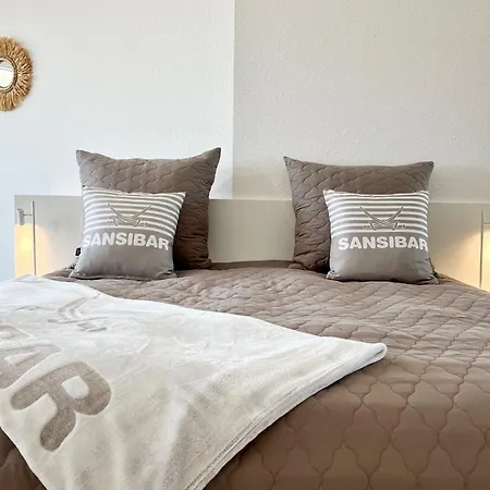 Lord Nelson 605 Apartment *